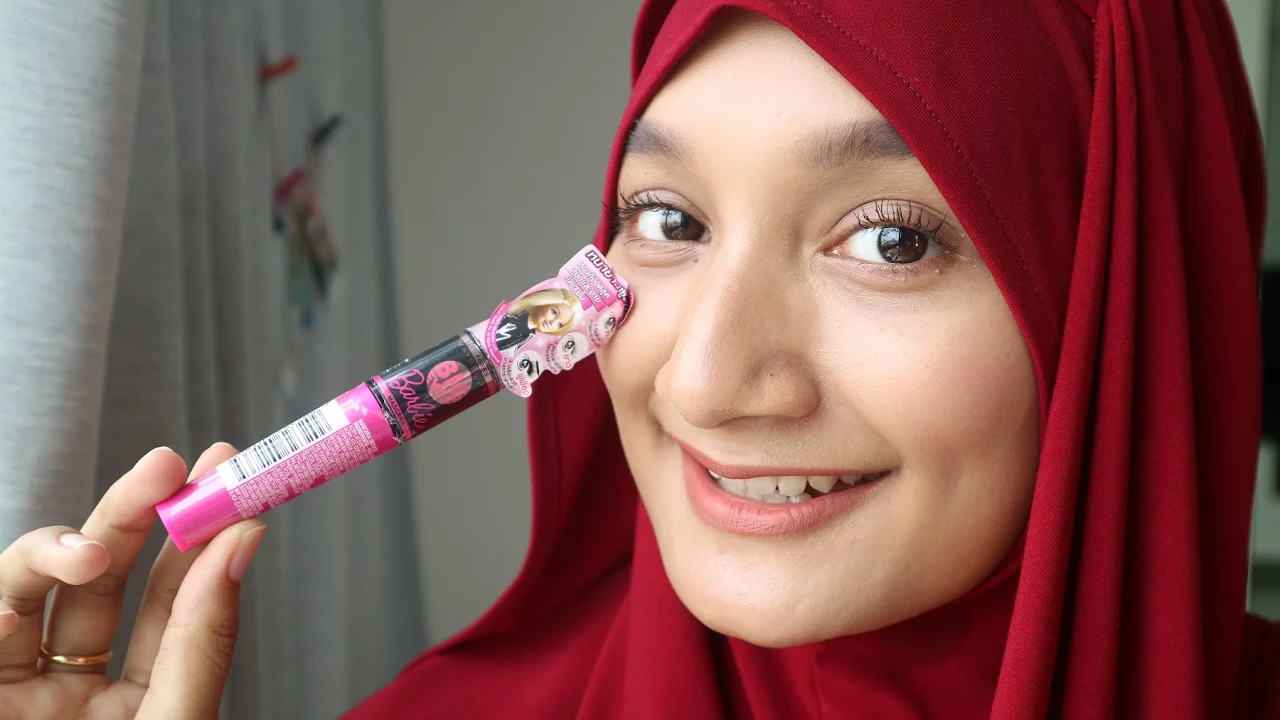 Maybelline Magnum Volume Express KW Mascaliner. 