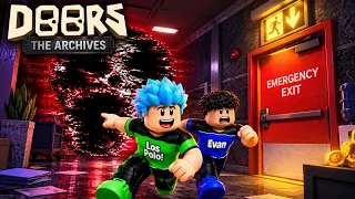 LOS SECRETOS de DOORS THE ARCHIVES: ¡LOGRAMOS ESCAPAR! 🍯💥  Dani y Evan