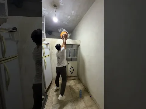 راح فيها 😂😂