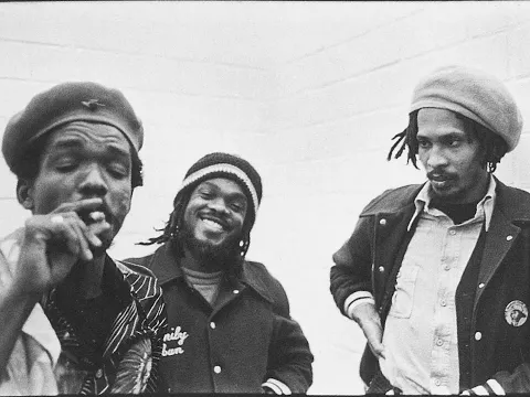 Download MP3 Peter Tosh: Legalize It (Isolated Drums - Carlton Barrett)