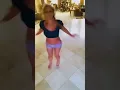Download Lagu Britney Spears Dancing At Home - July 7 2022 [Date Of Post]