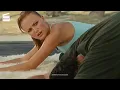 Download Lagu Couples Retreat: Questionable yoga moves (HD CLIP)