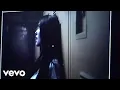 Download Lagu Madison Beer - 15 MINUTES (Behind The Scenes)