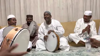 شيخ الزين   لي في الغرام سريرة والله اعلم بالسرائر دندنها
