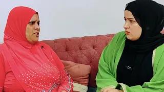 ام تفعل مع بنتها شيء لا يصدق أمام 