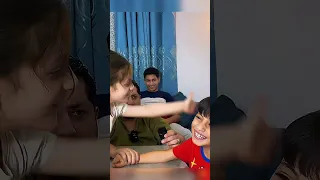 اما تخربط بين امك و اختك                   دندنها