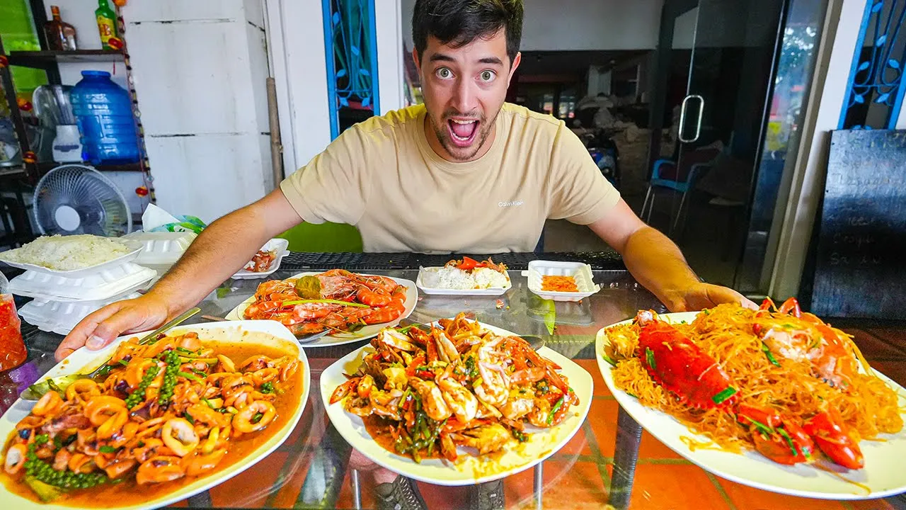 Cambodian Street Food Tour!!  CRAZY KHMER SEAFOOD + Duck Egg Cake in Kampot, Cambodia!