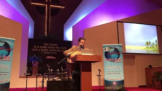 ترنيمة مين يحلي الغربة غيرك المرنم ايمن كفروني 