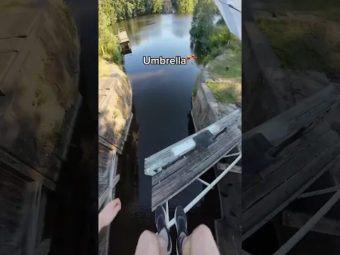 No umbrella vs umbrella Parkour