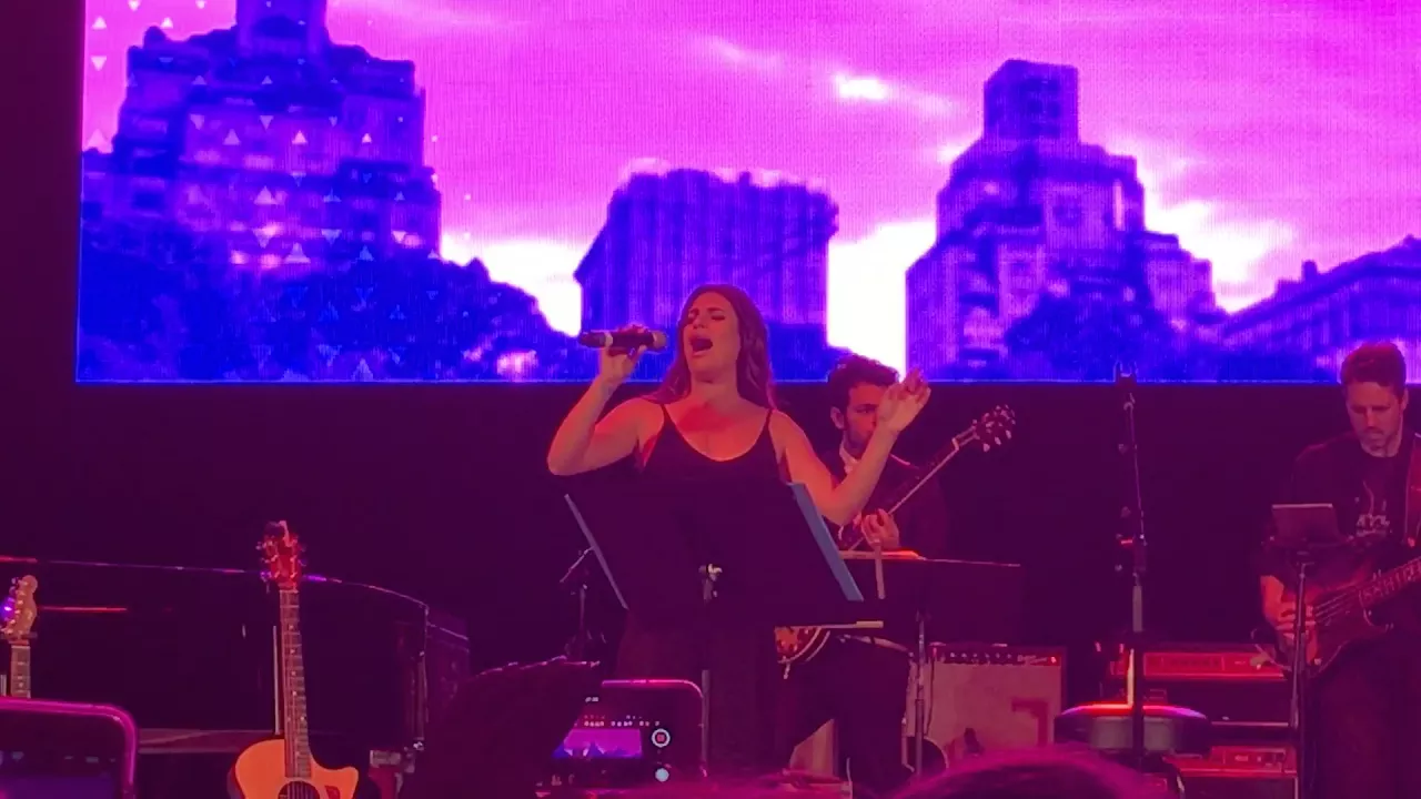 Run To You - Lea Michele - Elsie Fest 2017