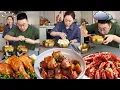 Download Lagu 自私哥哥想独吞所有鸡腿，不料妈妈和弟弟吃光鸡腿肉，哥哥只能缩骨头【林小志】