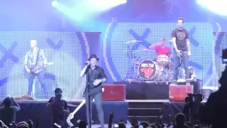 Download Simple Plan - I'm Just A Kid (LIVE in Quebec) MP3