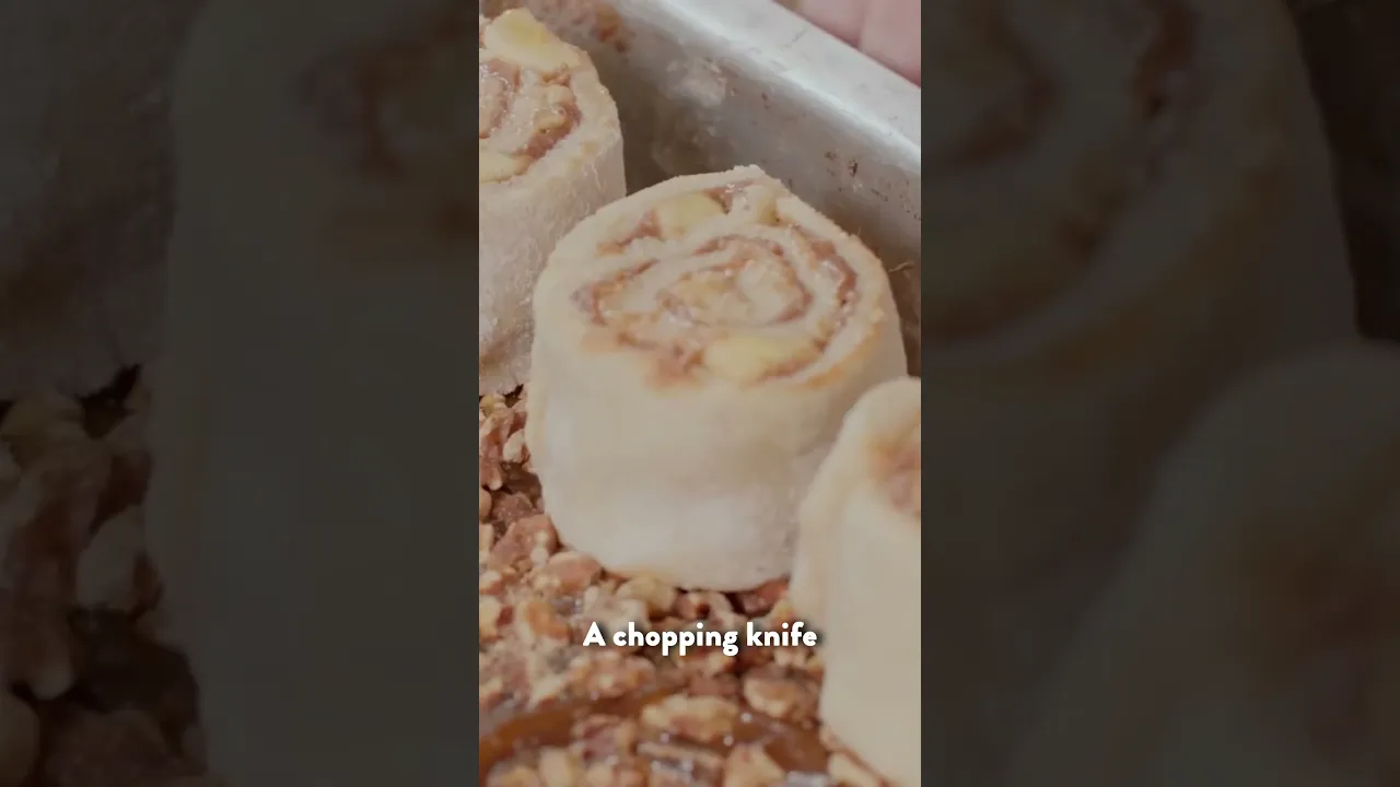 The RIGHT Way To Cut a Cinnamon Roll