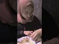 Story WA Mentahan halu makan bareng cewe cantik. Buat manasin mantan, prank temen.