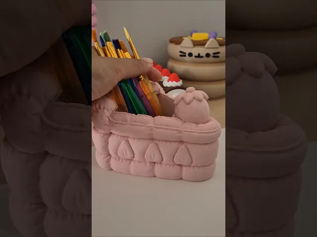 Inflatable Strawberry Cake Pencil Holder STL video thumbnail