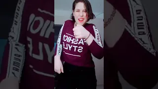 بعد الشغله دي بساعه نسيت في سريرها ولاعه 