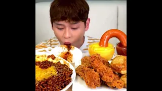 اسمرفود چالش غذا موکبانگ نودل کره ای 