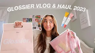 TRYING OUT THE NEW GLOSSIER BALM DOTCOMS nyc brooklyn glossier store and haul