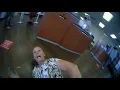 Download Lagu VIDEO: Wanita ditangkap karena menolak memakai masker di bank Galveston