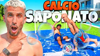 ⚽ 1 vs 1 CALCIO SAPONATO CHALLENGE in VILLA ELITES *cadute assurde* (ft. NAPOLI CREATORS)
