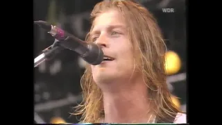 Download Puddle of Mudd - She Hates Me - Live at the Bizarre Festival 2002 MP3