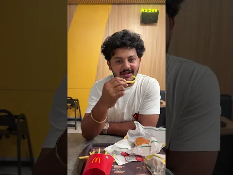 Budget Rs.1000 at PHOENIX MALL for 4🤩🤩 | #shorts #food #foodie