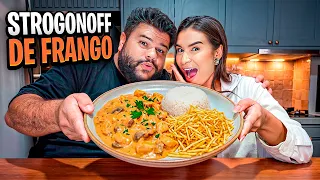 Fiz Strogonoff de Frango pra Sra Quatroque! Será que ela aprovou?