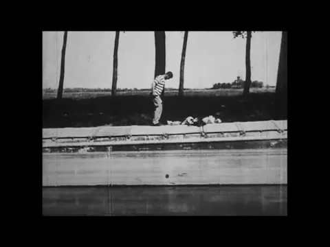 Baignade impossible (1901) Impossible to Get a Plunge (Pathé)