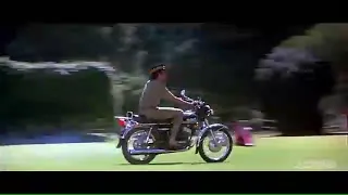 یکی از آهنگهای معروف فیلم شاهنشاه هندی  یکی از آهنگهای معروف فیلم شاهنشاه هندی