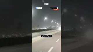 مواطن يوثق سير شاحنات نقل رمال عكس الاتجاه عند مدخل العبور الجديدة دندنها