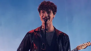 Shawn Mendes - Treat You Better (Live from New York)