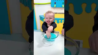 The boys make slime