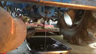 Ford 1700 Tractor Jumpy Hydraulics - Fixed by Changing Hydraulic Oil and Filter