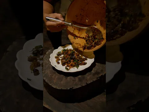 เมนูยำกอบจิ้งโก้งเผ็ดเเซ่บบ