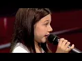 11 years old girl singing "My Boy Lollipop"