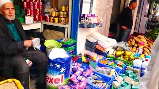 سلع جزائرية تباع في الأسواق التونسية و الجمارك الجزائرية تحجز سيارة تونسية و أحكام سجنية 