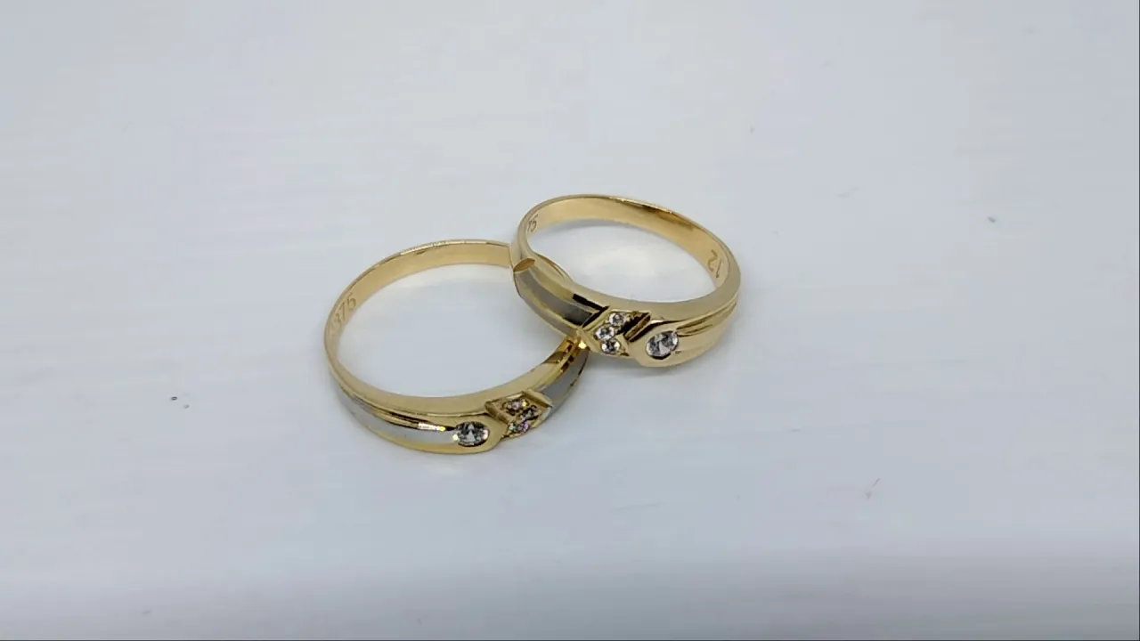 UNBOXING CINCIN COUPLE TUNANGAN MURAH KUALITAS SUPER BAGUS (unboxing couple rings good quality)
