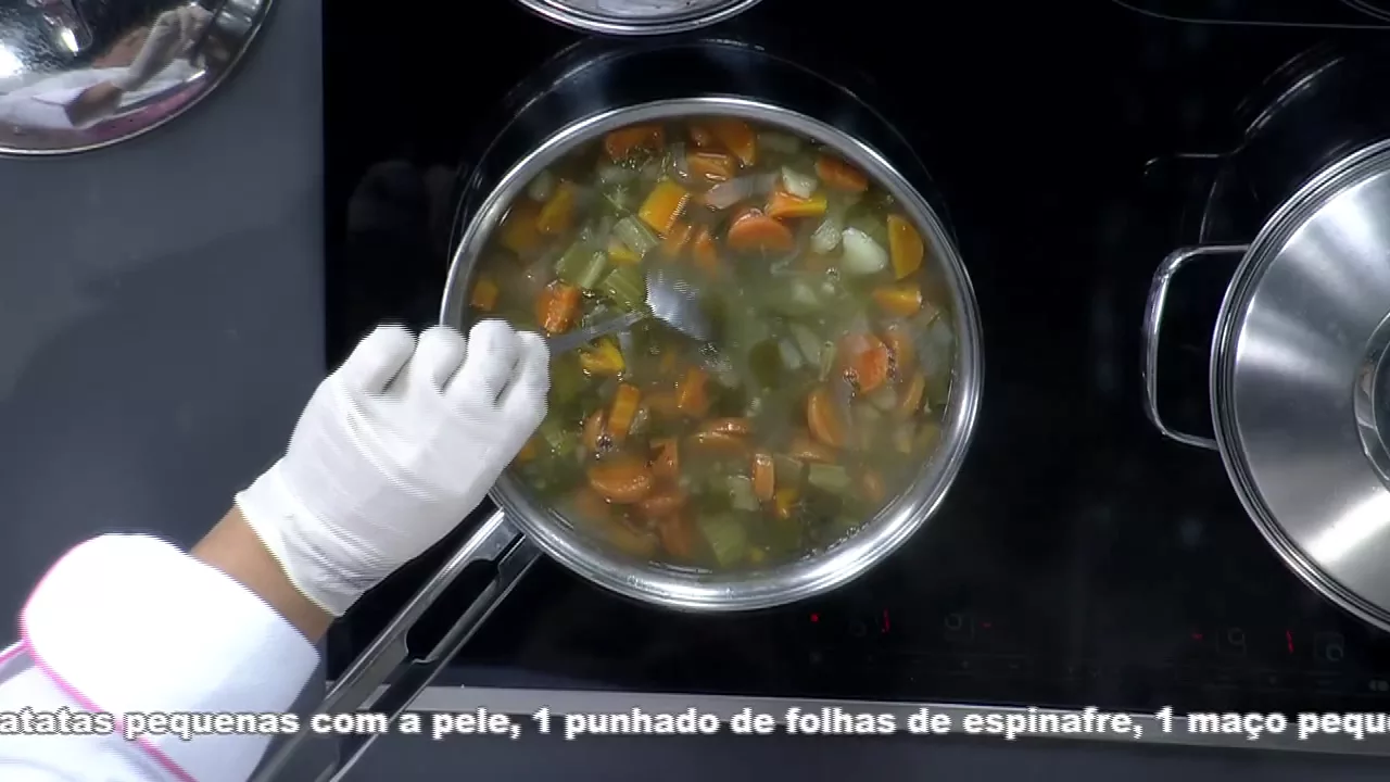 Como Alcalinizar A Sua Água.. 