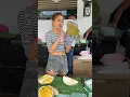 Download Lagu Durian Heaven! Malaysian Lady Sells Fresh Durian - Fruit Cutting Skills
