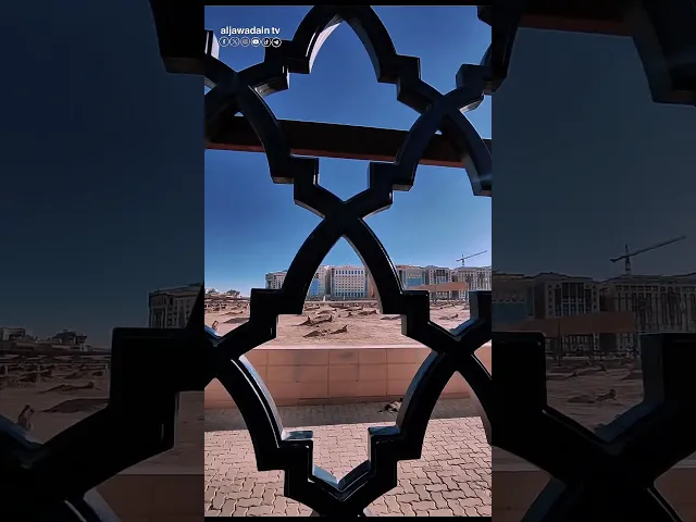 ⁣زين العباد نور الهداية وبصيرة قلوب المؤمنينوطمأنينة السماء إلى الأرواح المُتعبة.