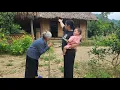 Download Lagu Tieu Vi helpt de oude dame in het bos aan gevaar te ontsnappen. Hoe zal het leven van de oude dame