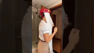 تجهيزات مضيفة الطائرة 