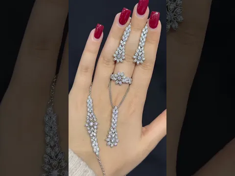 23.6qr gözəl zövqə uyğun gümüş dəst istəyən əlaqə saxlasın 050 724 24 27 çatdırılma var