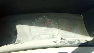 نضحك يحسبوني رايق دندنها