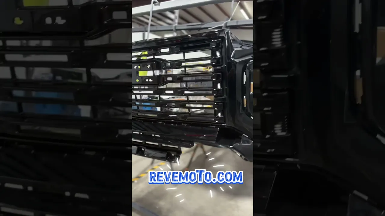 2023-2024 GMC Canyon Chrome Grille to Painted to Match Grille