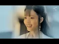 A Modern Actress Becomes a Poor Ancient Performer, Stuns the Capital, and Wins a Rich Heir's Heart!