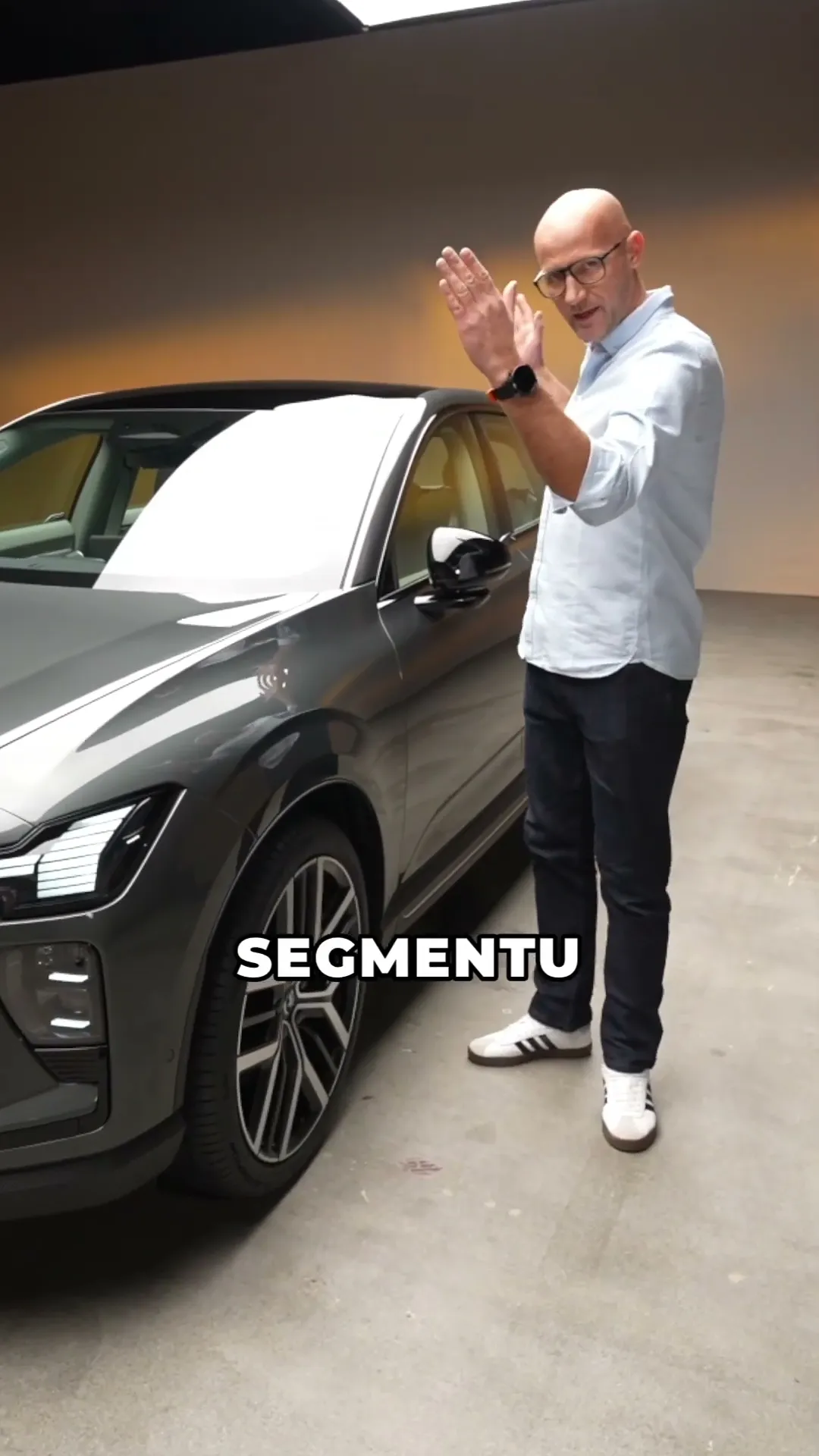 Taką EX można ładować! #caroseria #volvo #findcar #shorts