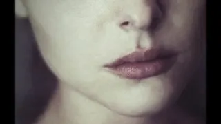 ياما ناس فى ضحكه فى وشها اغنيه مليانه احساس 