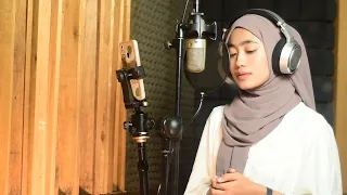 Download Cintaku Takkan Berubah (Anie Carera) - Azzahra Putri | Bening Musik Cover MP3