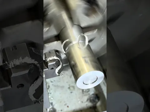 Cut & Re-Thread 1-1/4” Pump Shaft #abom79 #manualmachining #pumpshaft #machineshop